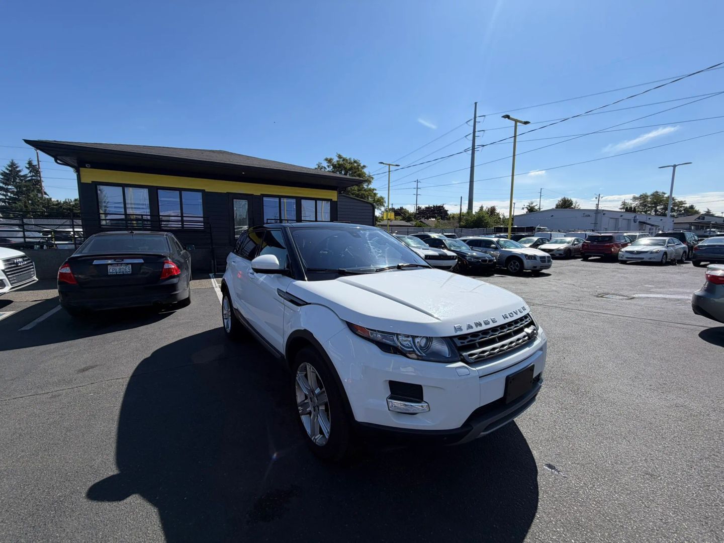 land rover range rover evoque 2015 SALVR2BGXFH025668 image land rover range rover evoque 2015 SALVR2BGXFH025668 image